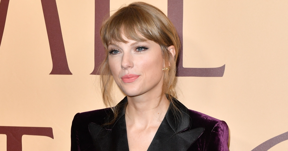 Man Arrested After Crashing His Car Into Taylor Swift's Home.jpg