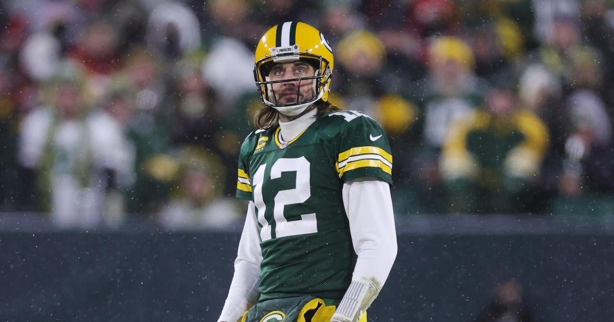 Aaron Rodgers sells California home as fate with Packers looms