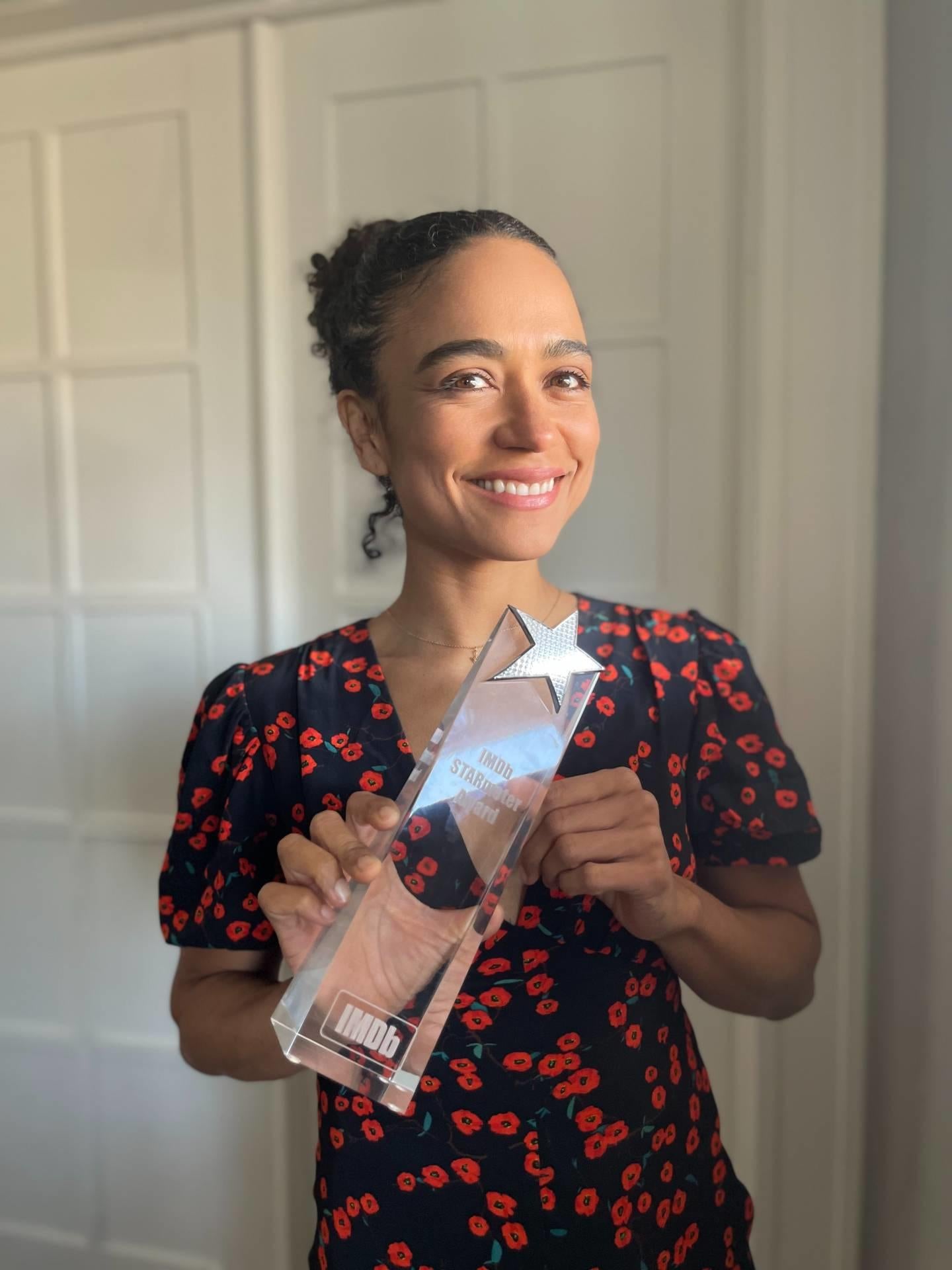 The Walking Dead: Star Lauren Ridloff Receives IMDb Award - Fan Fest News