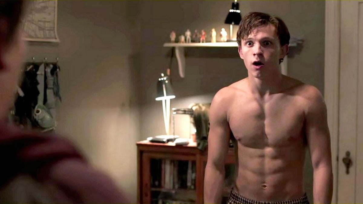 Uncharted: Tom Holland Jokes That He's "Naked for a Large Portion" of