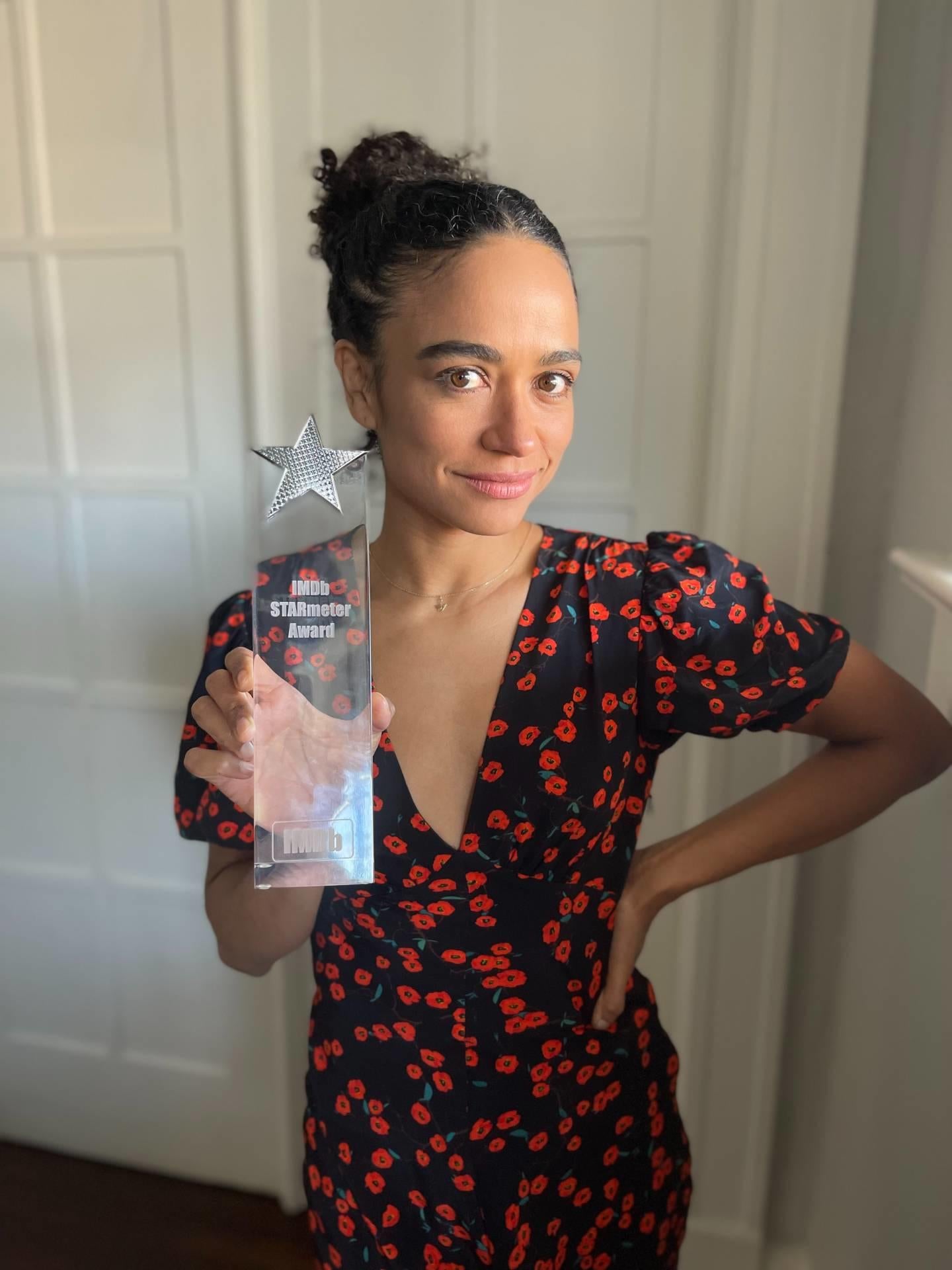 The Walking Dead: Star Lauren Ridloff Receives IMDb Award - Fan Fest News