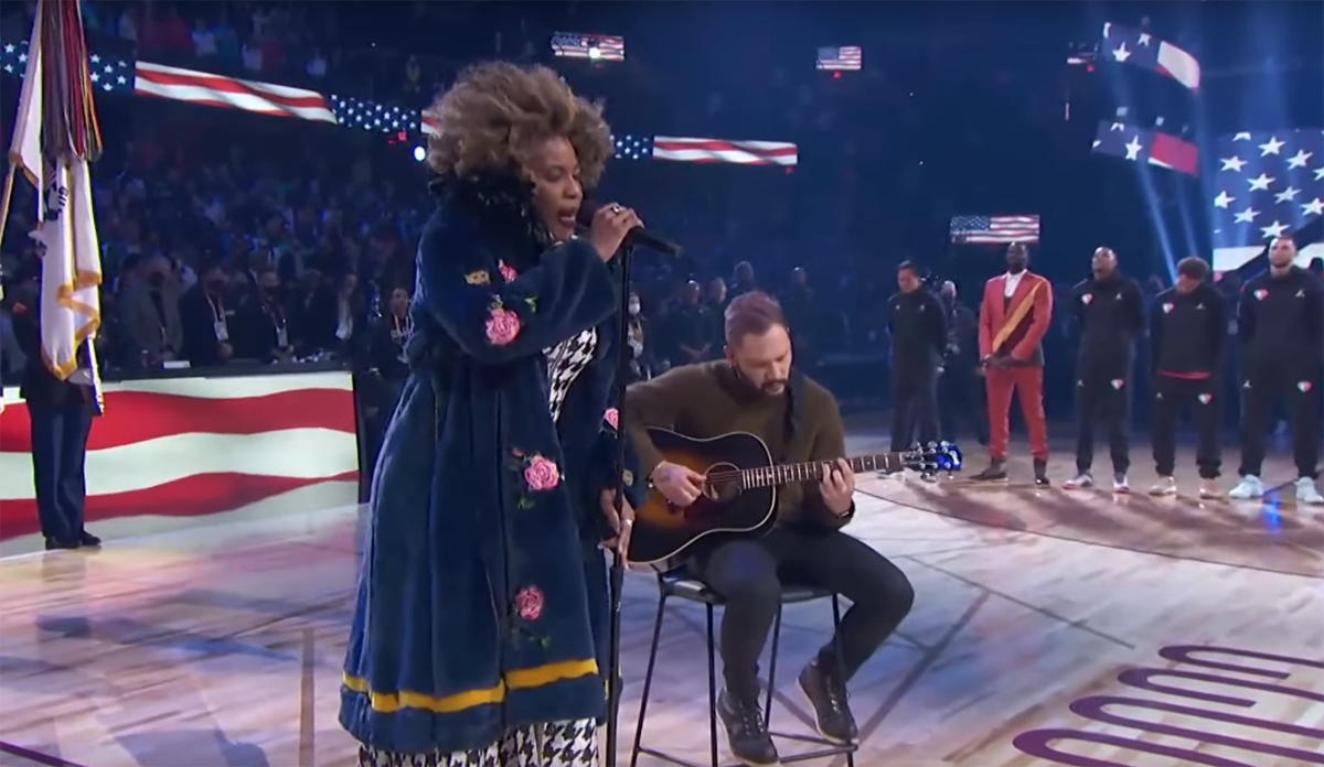 Macy Gray's NBA All-Star Game National Anthem Raised Eyebrows On the Court and Online.jpg