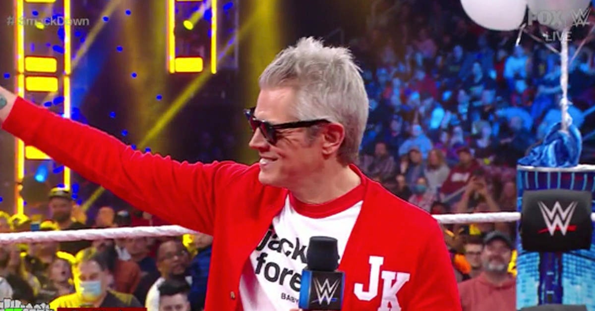 Johnny Knoxville Returns to WWE SmackDown and Issues Championship Challenge