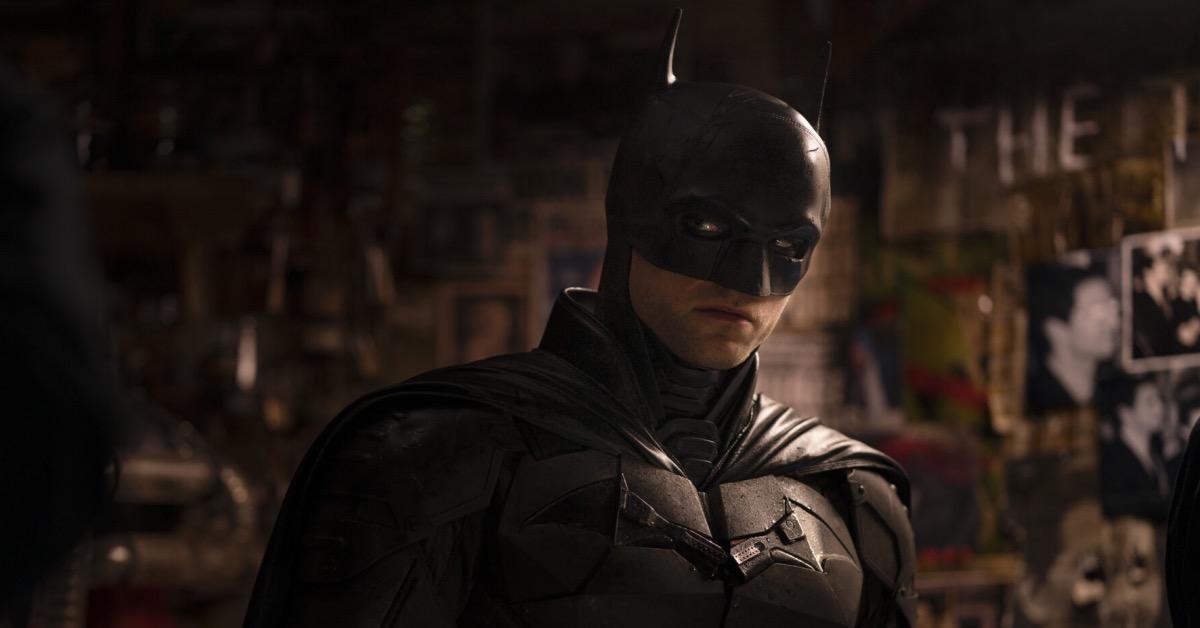 the-batman-movie-robert-pattinson-suit