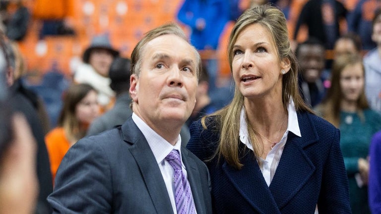 College Basketball Coach's Wife Robbed at Gunpoint
