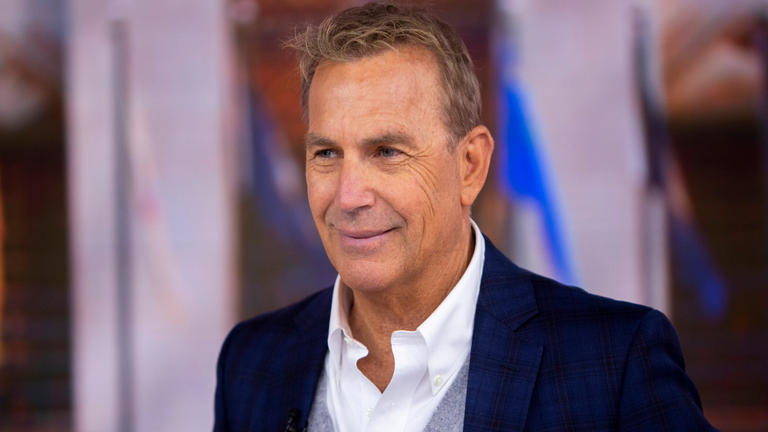 Kevin Costner Reacts to William Hurt's Death