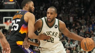 The Bucks' Superteam Needs a Healthy Khris Middleton at His Full Powers -  Sports Illustrated