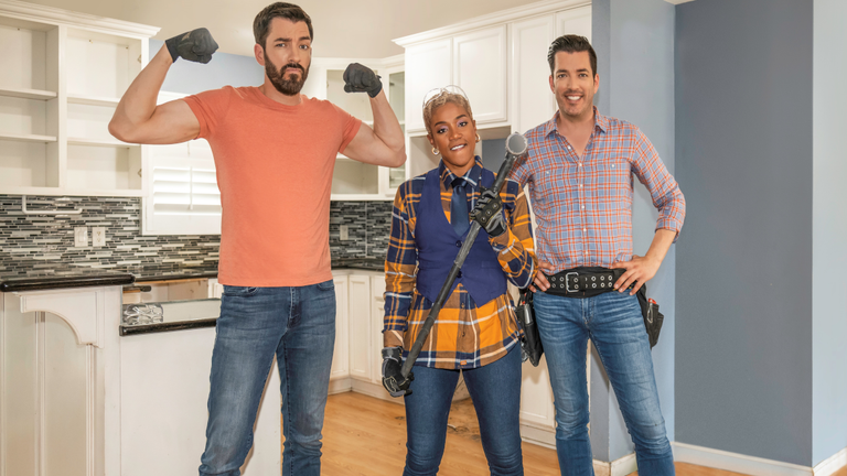 'Property Brothers' Drew and Jonathan Scott Team up With Halle Berry, Tiffany Haddish and More for 'Celebrity IOU'