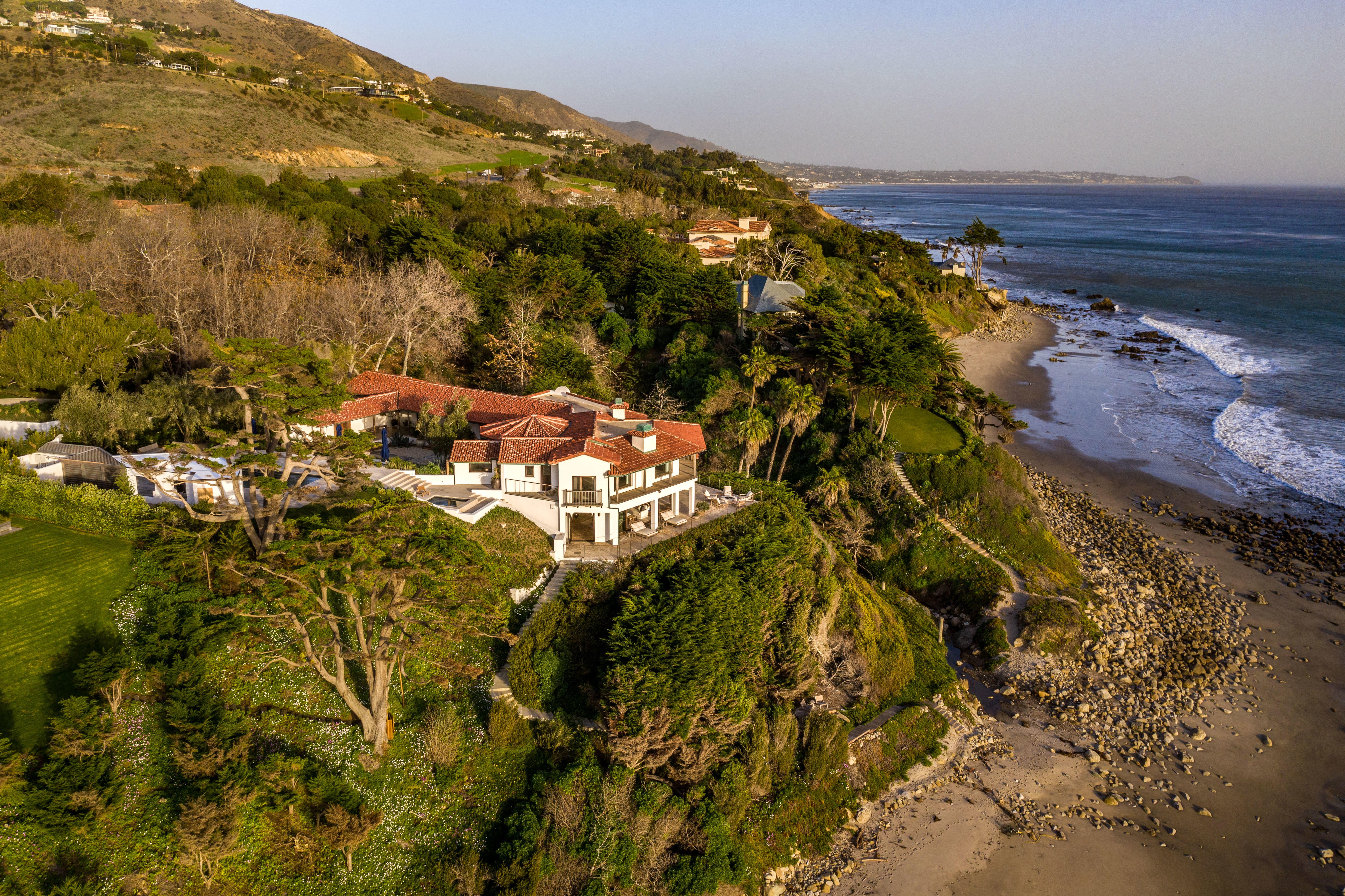 cindy-crawford-mansion-12.jpg cindy-crawford-mansion-12.jpg