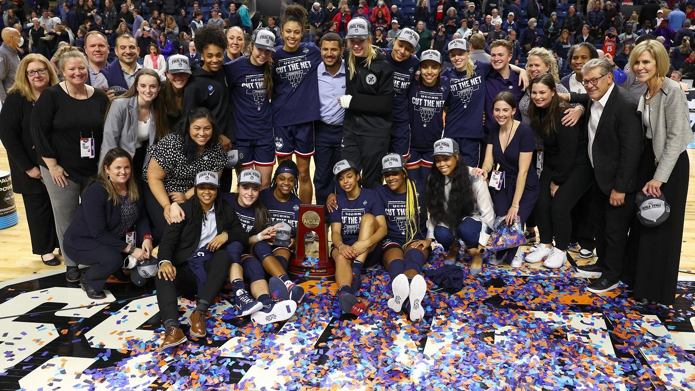 Christyn Williams Paige Beuckers UConn Women's Basketball