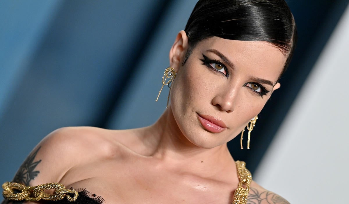 Halsey Undergoes Surgery Just Before The Grammys 6331