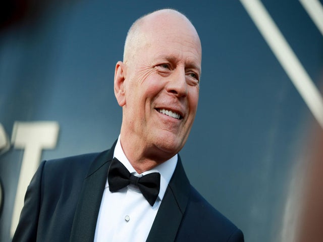 Bruce Willis Is 'Not Totally Verbal' Due to Dementia Diagnosis, 'Moonlighting' Creator Says