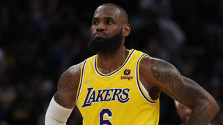 Lebron James' contract situation with the Lakers: salary, years
