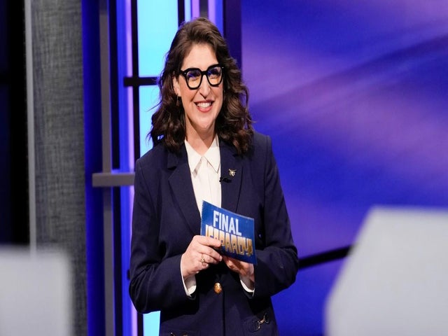 'Jeopardy!' Fans Can't Get Past 'Awkward' Mayim Bialik Habit