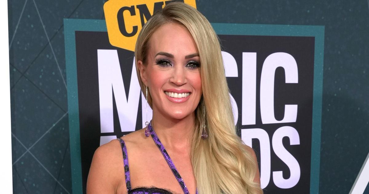 carrie-underwood-cmt-awards-getty-images-2