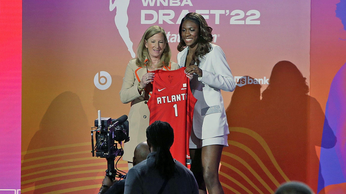 2022 WNBA Draft results Rhyne Howard goes No