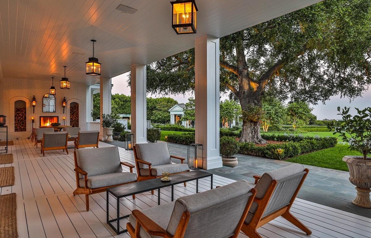 adam-levine-rob-lowe-house-22.jpg adam-levine-rob-lowe-house-22.jpg