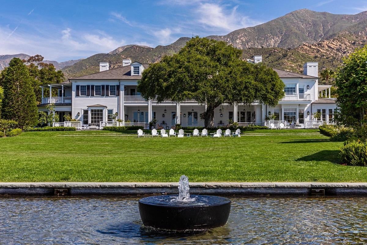 adam-levine-rob-lowe-house-1.jpg adam-levine-rob-lowe-house-1.jpg