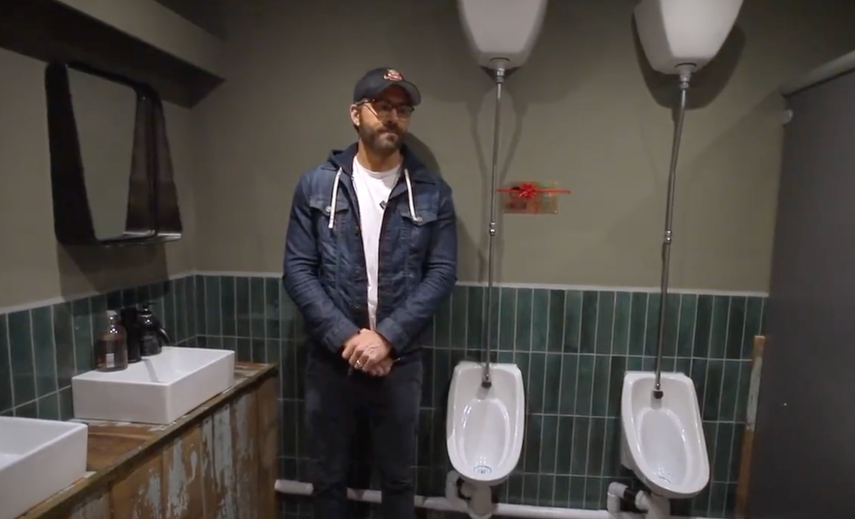 Ryan Reynolds Celebrates Rob Mcelhenneys Birthday With A Commemorative Urinal 