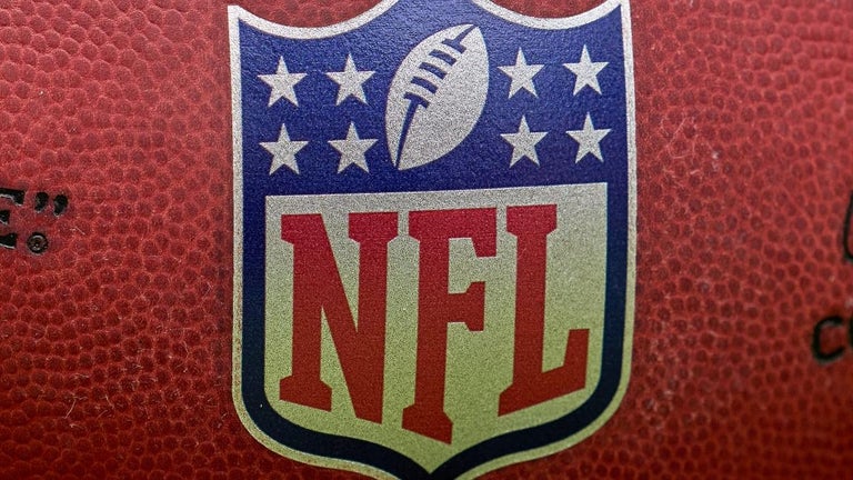 Former NFL Tight End Arrested After Pulling Gun on Off-Duty Officers
