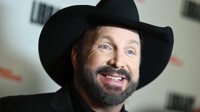 Garth Brooks Duets With 7-Year-Old Boy in Sweet Nashville Concert Moment