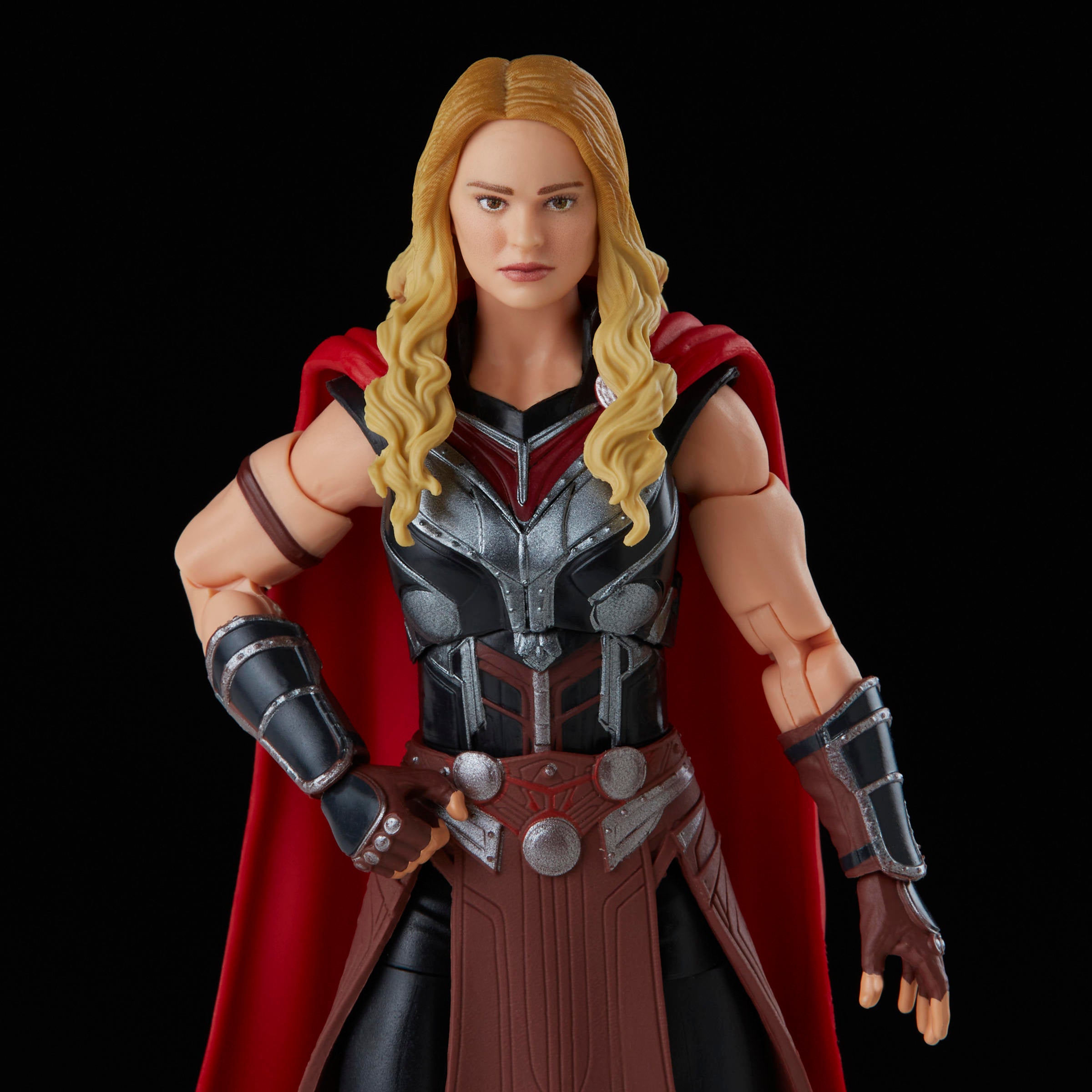 hasbro-marvel-legends-series-thor-love-and-thunder-mighty-thor-image-5.jpg