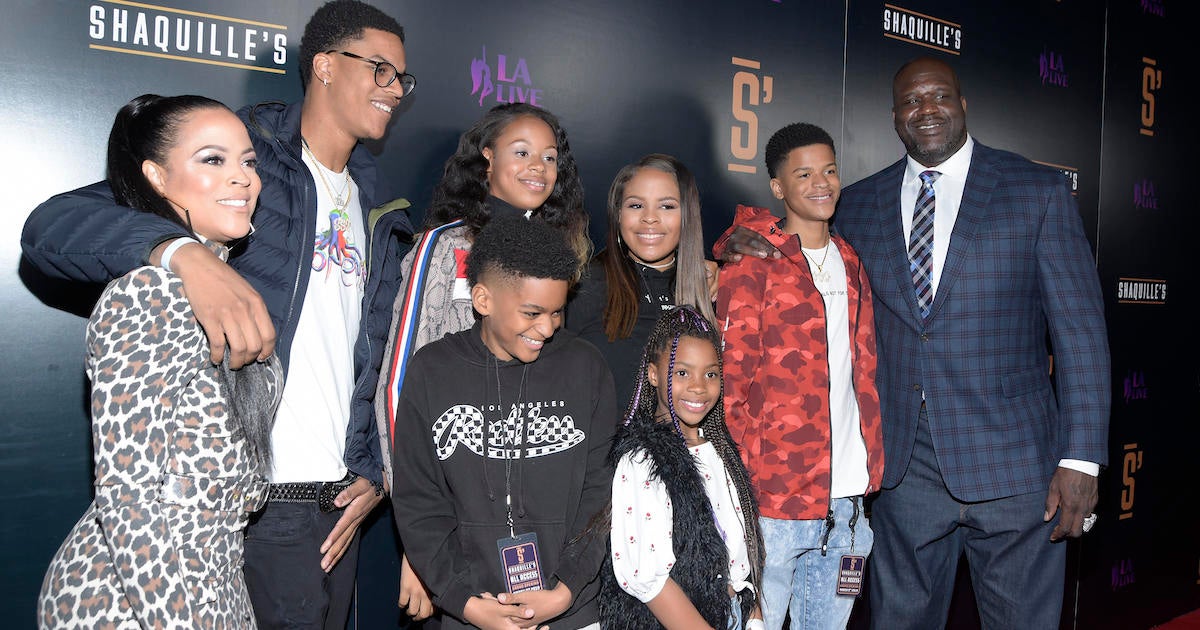 shaquille-oneal-with-family
