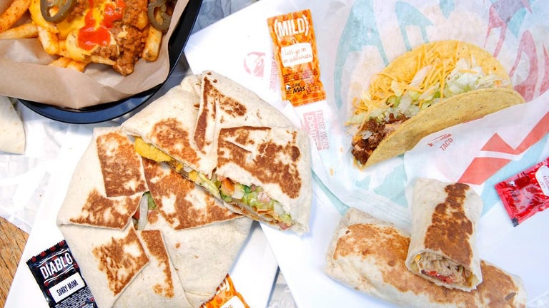 Taco Bell Aims to Become a Cheap Date Destination With New Cravings Meal