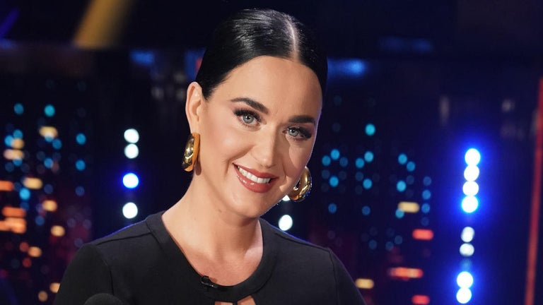 Katy Perry Rocks Elaborate 'Little Mermaid' Costume on 'American Idol' Disney Night