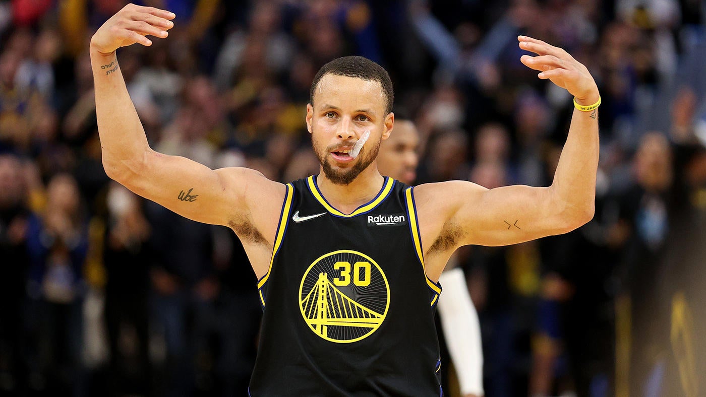 042721-stephcurry.jpg