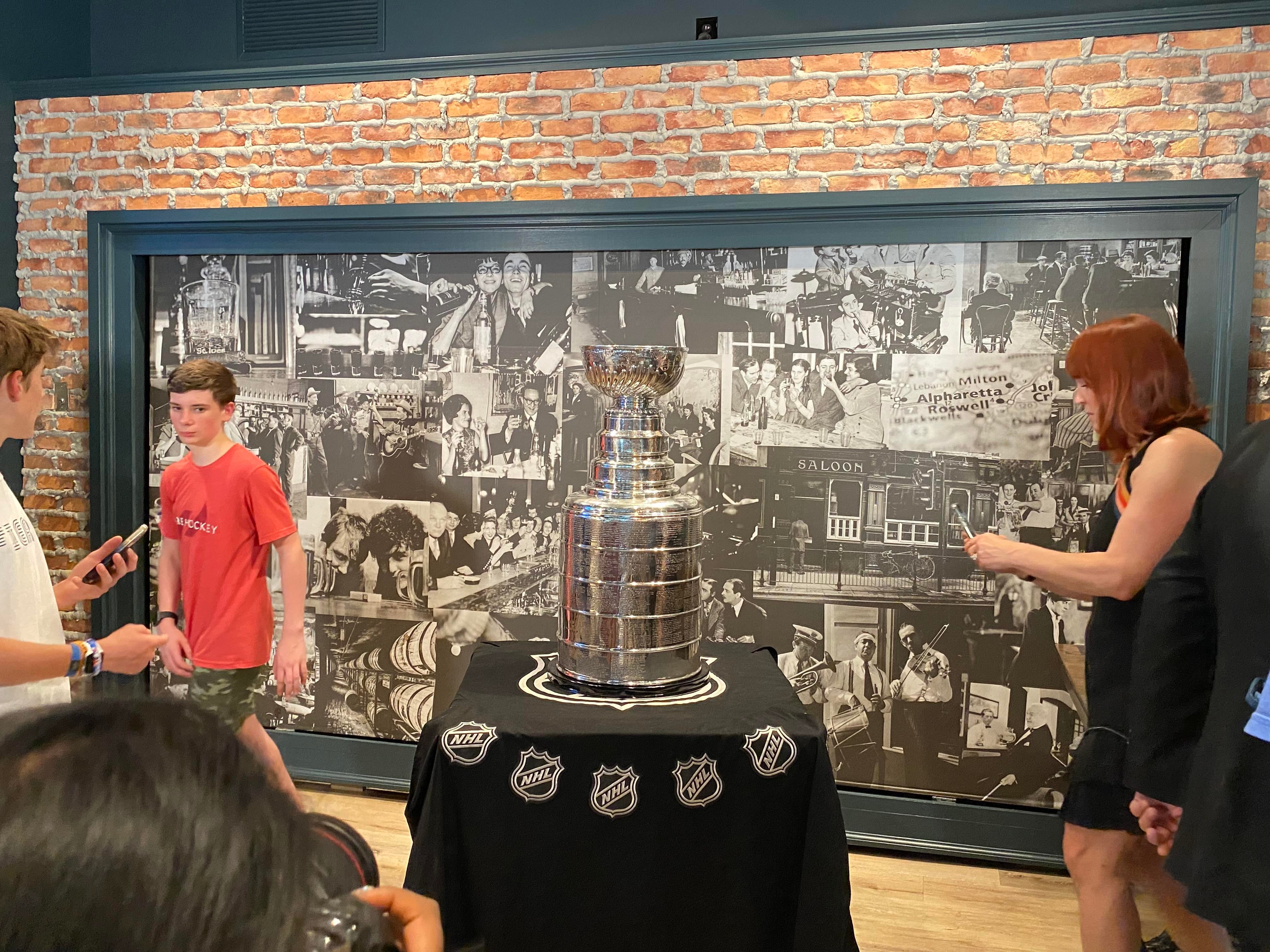 stanley-cup-trophy-taffers-tavern.jpg stanley-cup-trophy-taffers-tavern.jpg