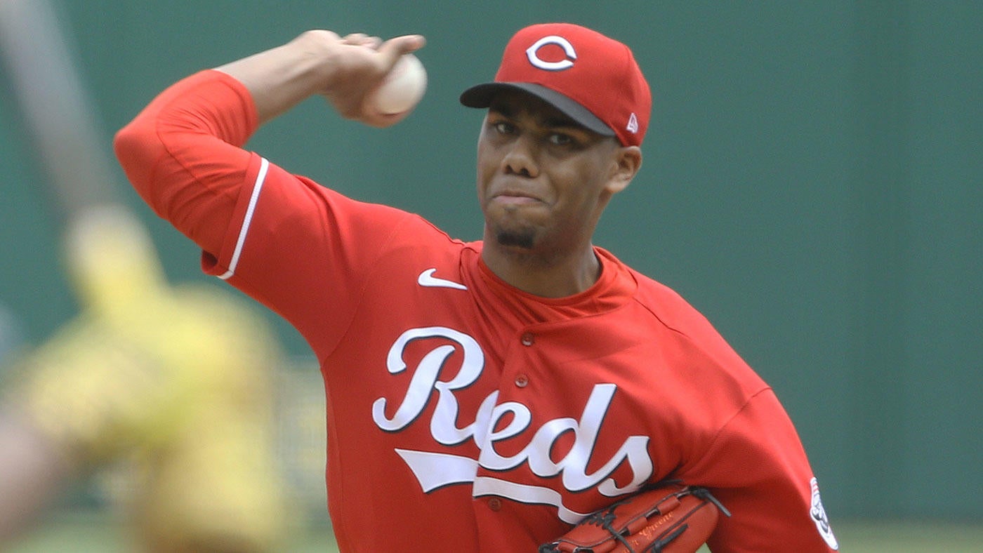 usatsi-18277049-hunter-greene-reds-2022-1st-1400.jpg