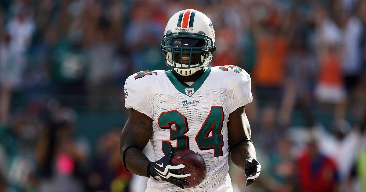 Former NFL All-Pro Running Back Ricky Williams Officially Changes Name.jpg