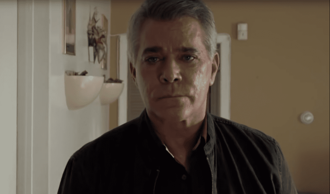 ray-liotta-shades-of-blue-screenshot.png