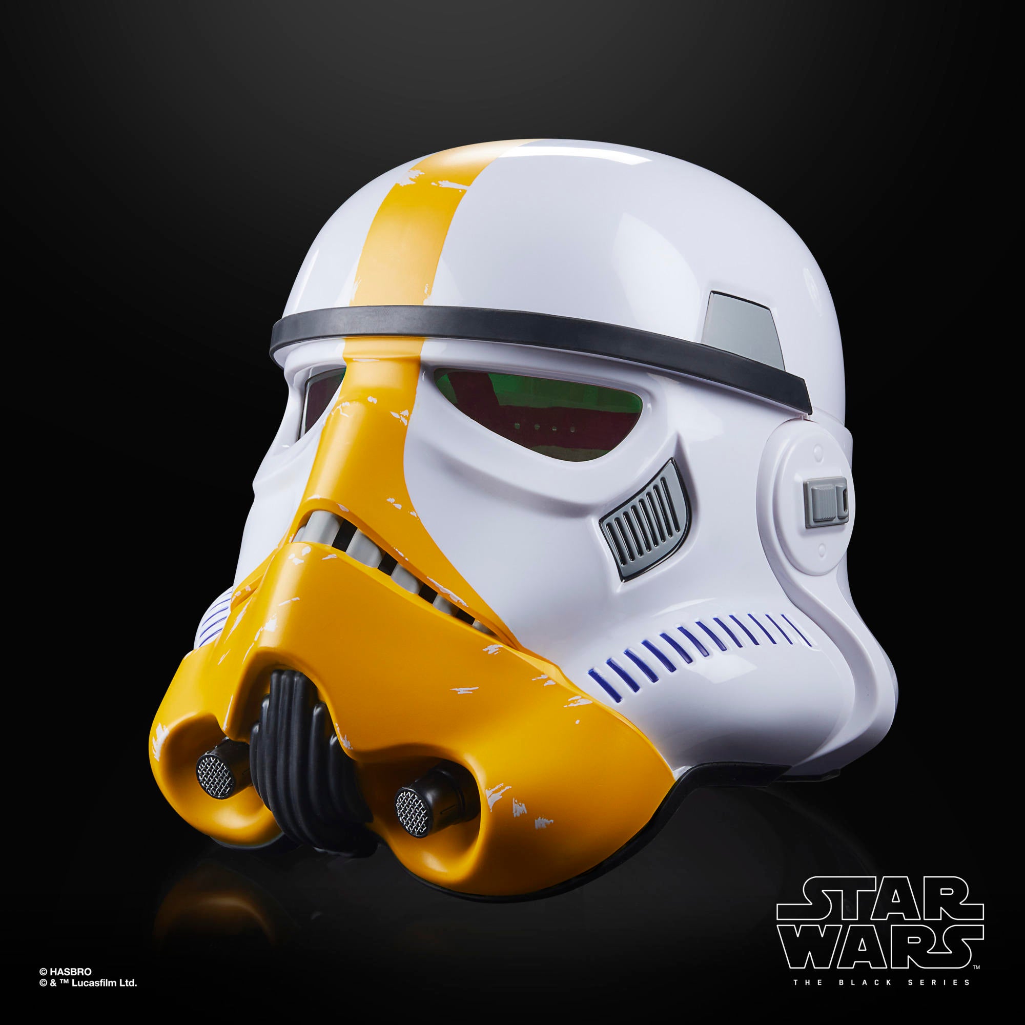 star-wars-the-black-series-artillery-stormtrooper-premium-helmet-5.jpg