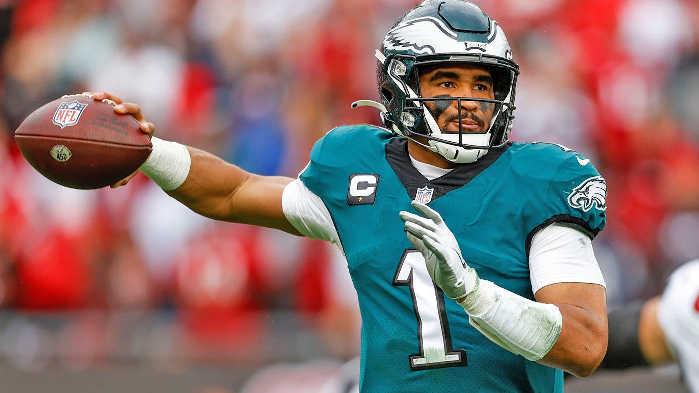Eagles vs. Jets score: Jalen Hurts shines, but New York rallies to win despite losing Zach Wilson to an injury