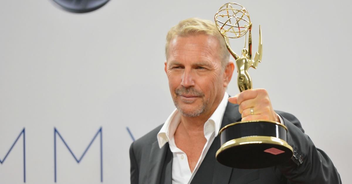 Kevin Costner Marks Anniversary of 'Hatfields & McCoys' Decade After ...