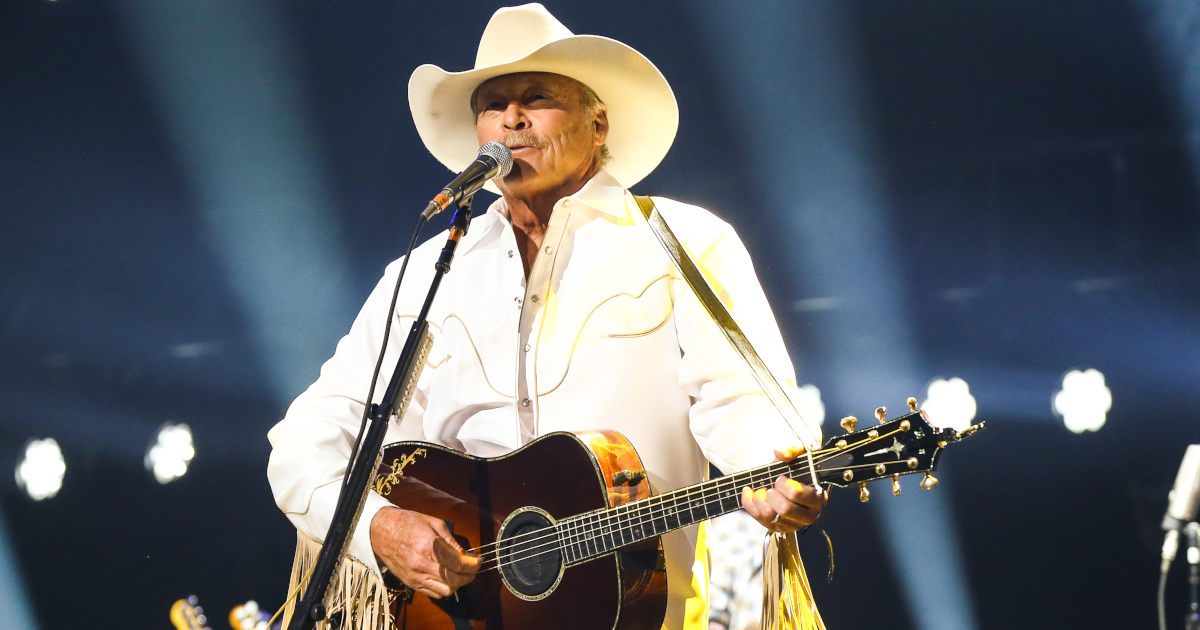 Alan Jackson Pulls Out of CMA Fest - Saving Country Music