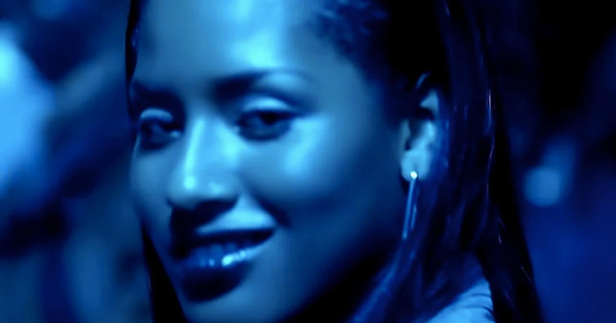 pasha-bleasdell-hot-in-herre-nelly-music-video