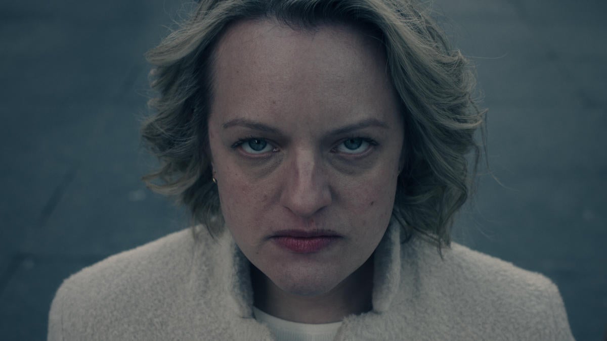 the-handmaids-tale-season-5-first-look-elizabeth-moss-june-osborne.jpg