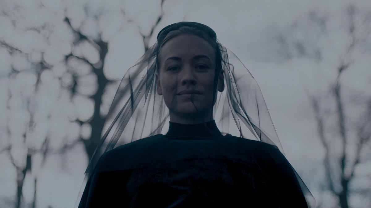 The Handmaid's Tale Season 5 Yvonne Strahovski Serena Joy Waterford Funeral Scene.