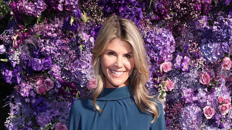 Lori Loughlin Returns to Red Carpet for First Time Since College Admissions Scandal