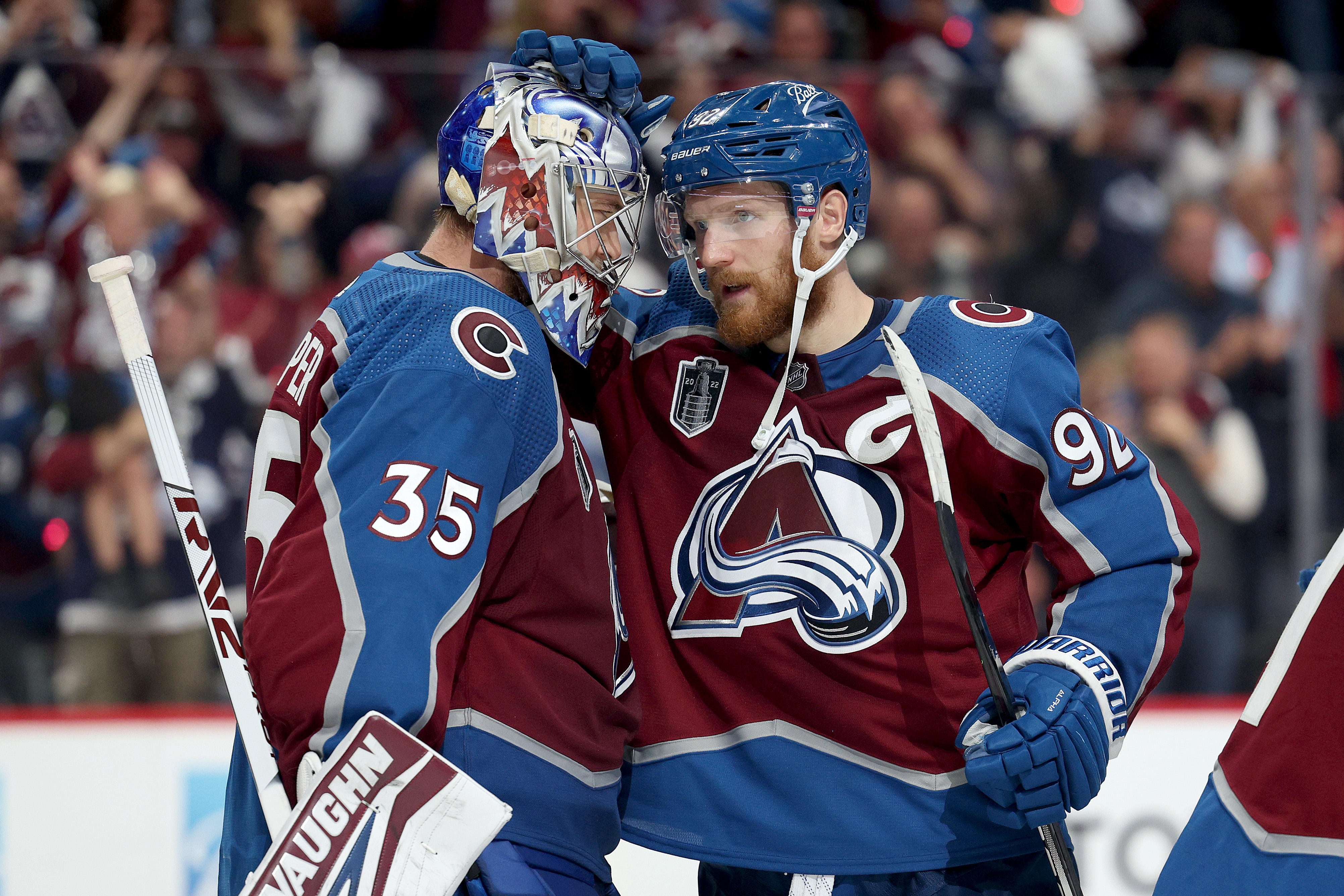 Reigning NHL champion Lightning in 2-0 hole to Avalanche