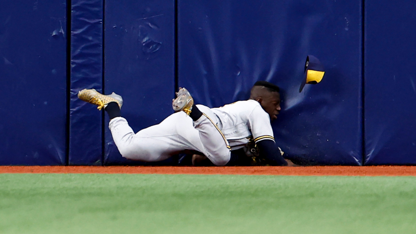 jonathan-davis-brewers-getty-1.png