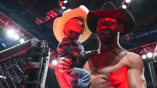 Donald Cerrone on 'ludicrous' fine for uniform violation: 'It was quite a  bit more' than $5,000 - MMA Fighting