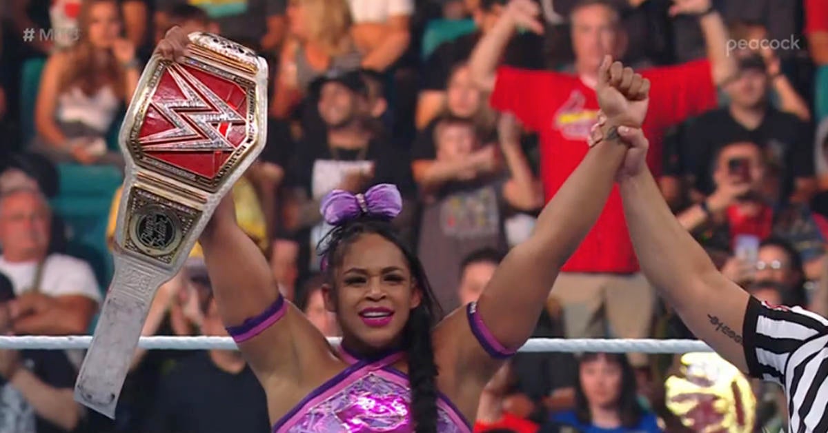 WWE's Bianca Belair Defeats Carmella to Retain Raw Women's Title at ...