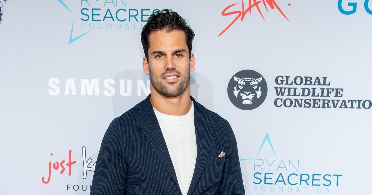 Jessie James Decker's Son Posted Photo of Eric Decker in Shower