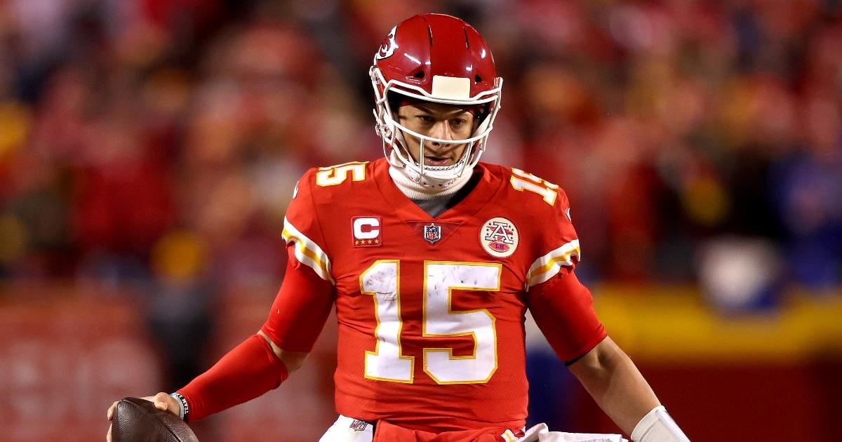 Chiefs' Patrick Mahomes stars in new Coors Light commercial