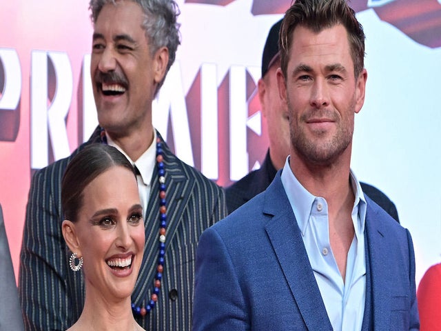Natalie Portman Reveals Sweet Gesture Chris Hemsworth Made Before Filming Their 'Thor' Kissing Scene
