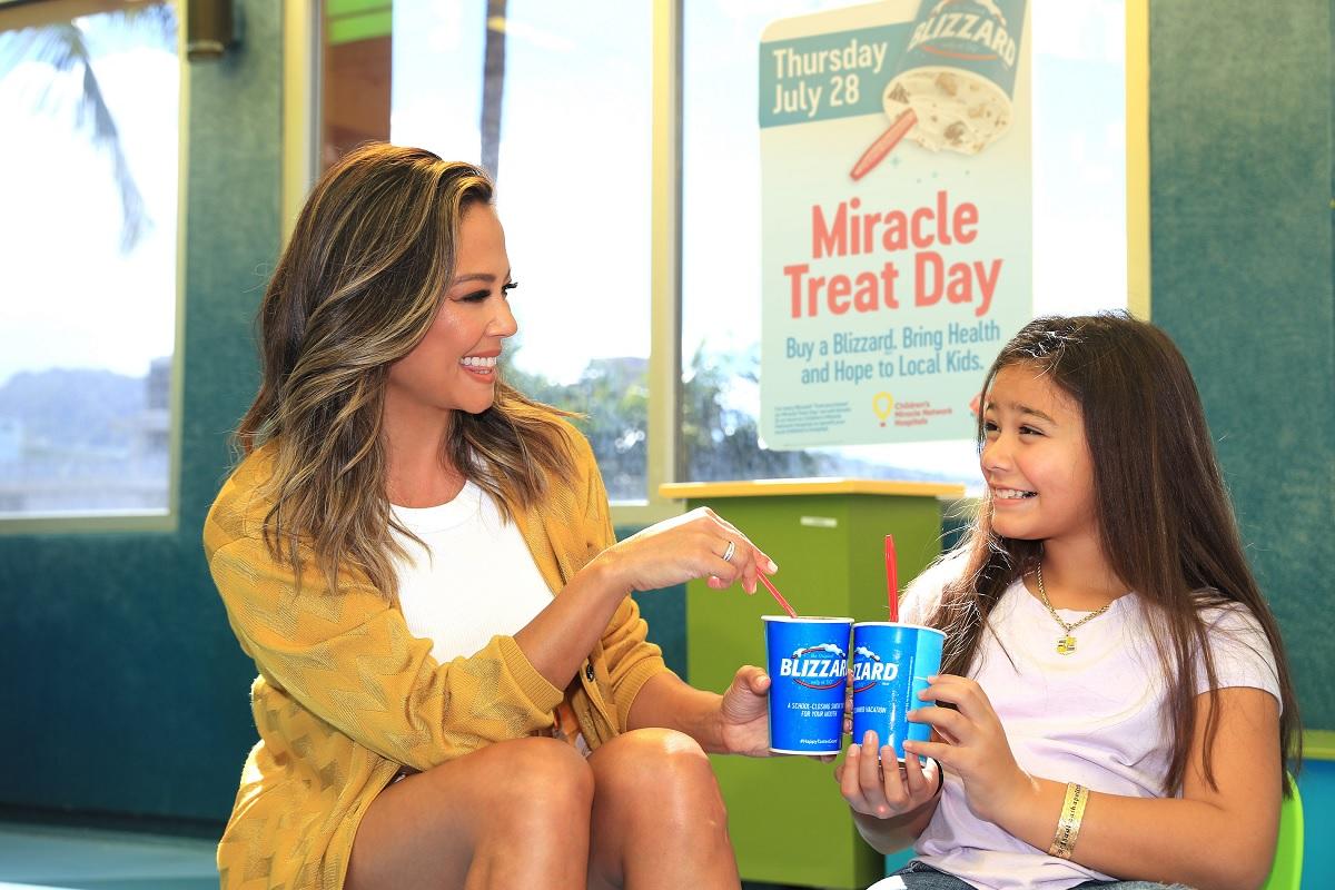 vanessa-lachey-dairy-queen-michael-simon-2.jpg vanessa-lachey-dairy-queen-michael-simon-2.jpg